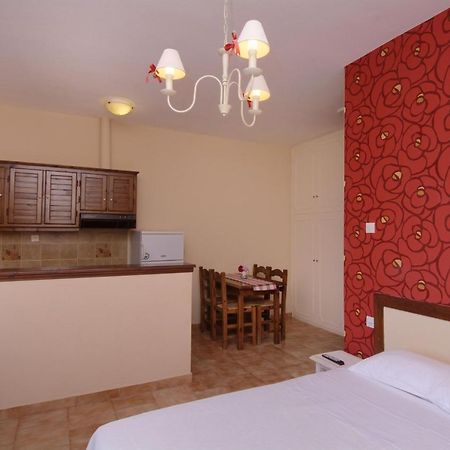 Iro Family Apartments Pelion レフォカストロ エクステリア 写真