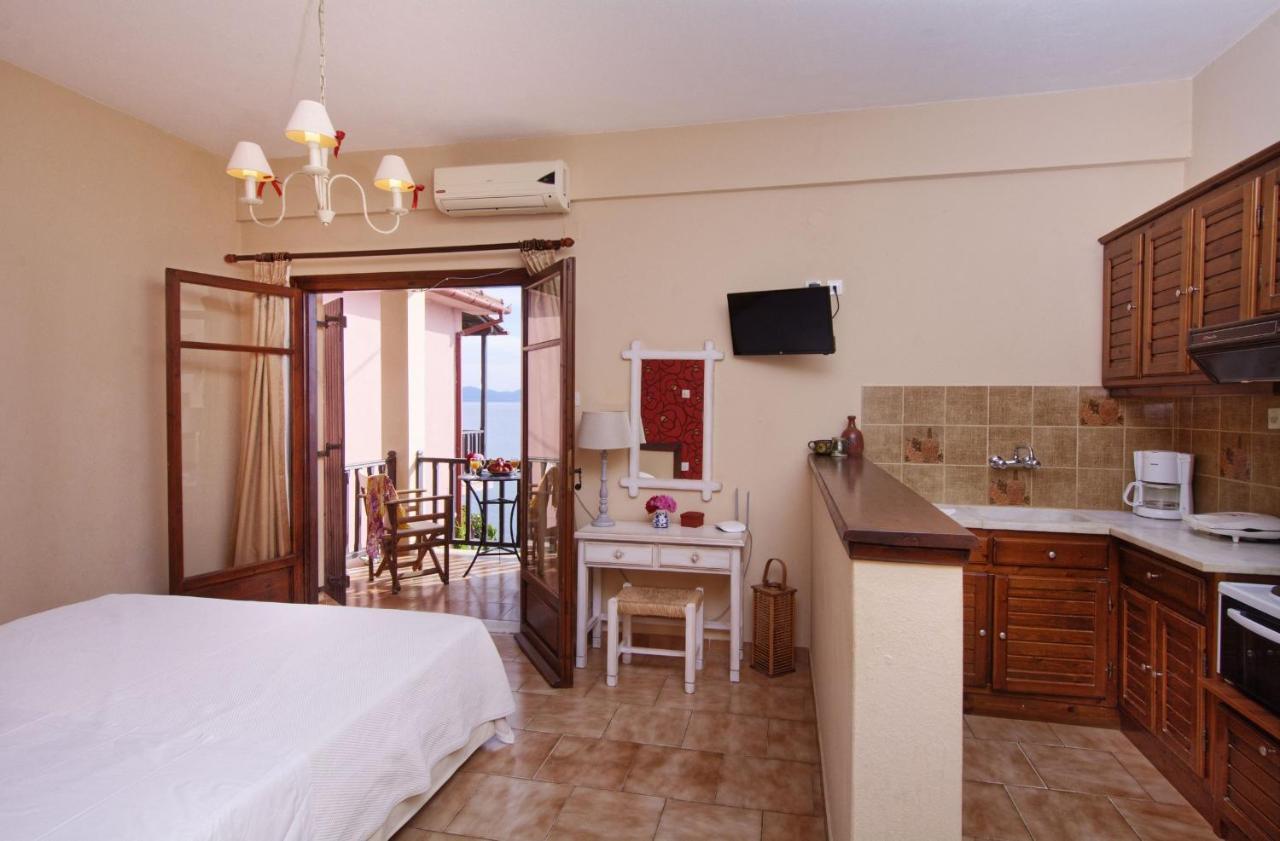 Iro Family Apartments Pelion レフォカストロ エクステリア 写真
